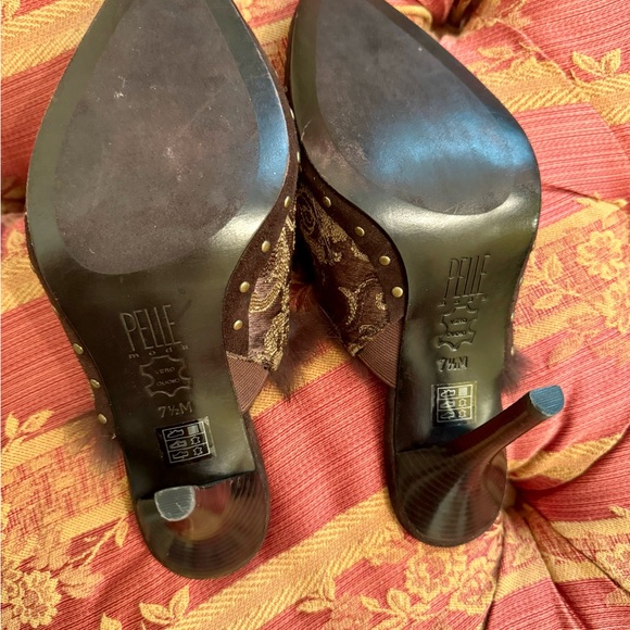 Sz 7.5 Fabulous Pelle Moda Tapestry Mules with Faux Fur & 4.5” heel. - Picture 4 of 5